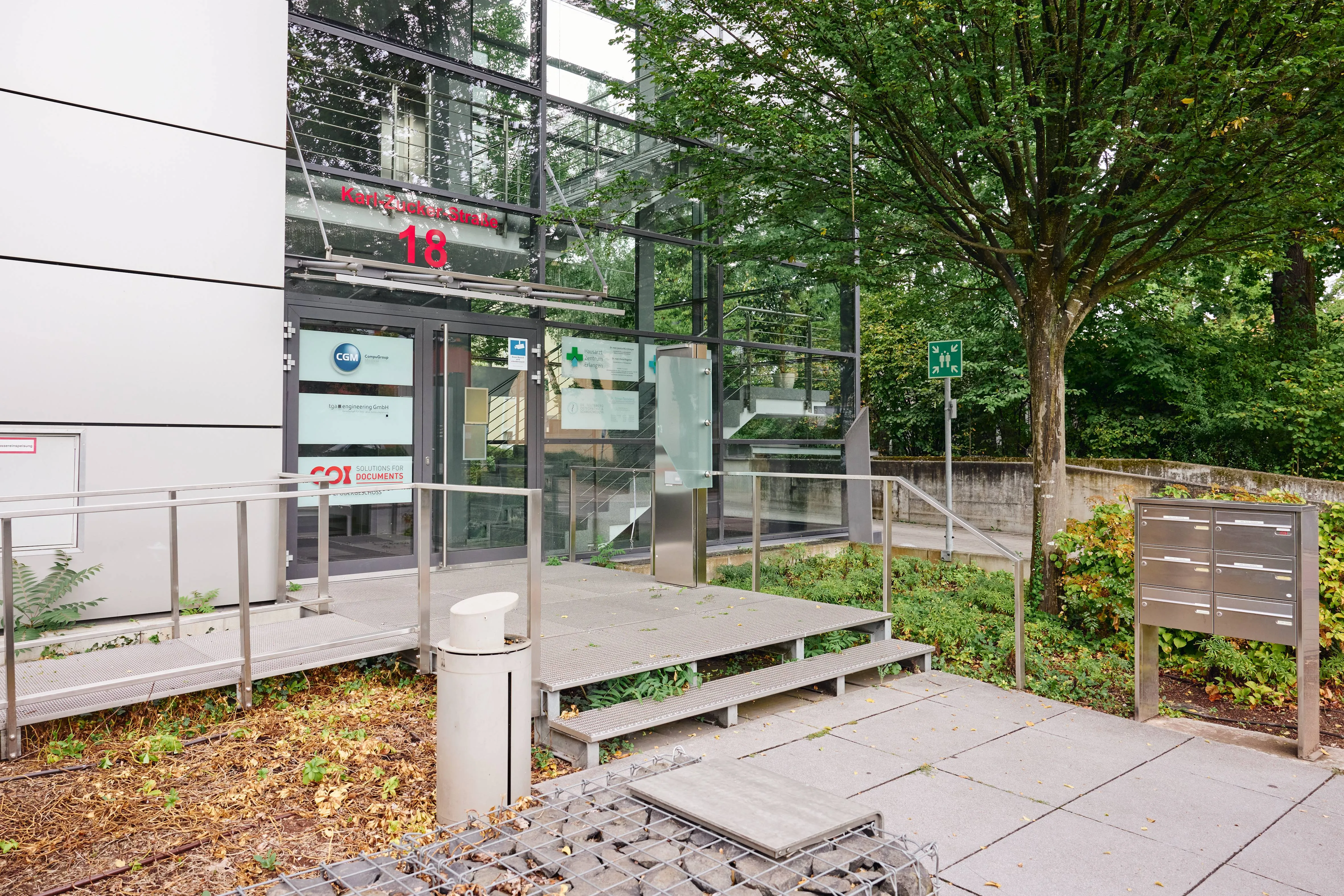 Bürogebäude an der Karl-Zucker-Straße 18 in Erlangen
